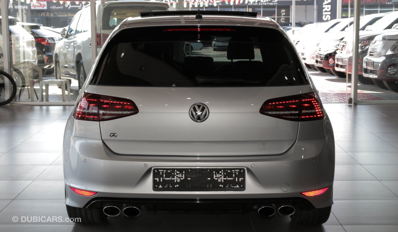 Volkswagen Golf R