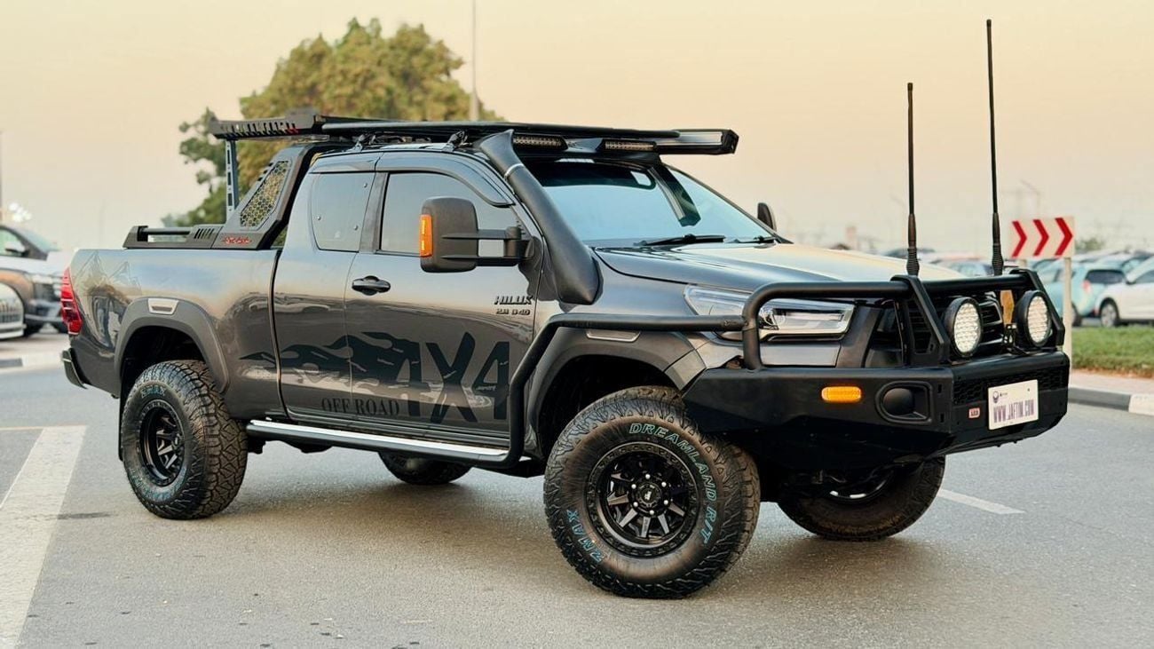 تويوتا هيلوكس SMART CAB | GTK SPORTS BAR | AWNING CAMPING TENT | MANUAL TRANSMISSION | 2.8L | 2016