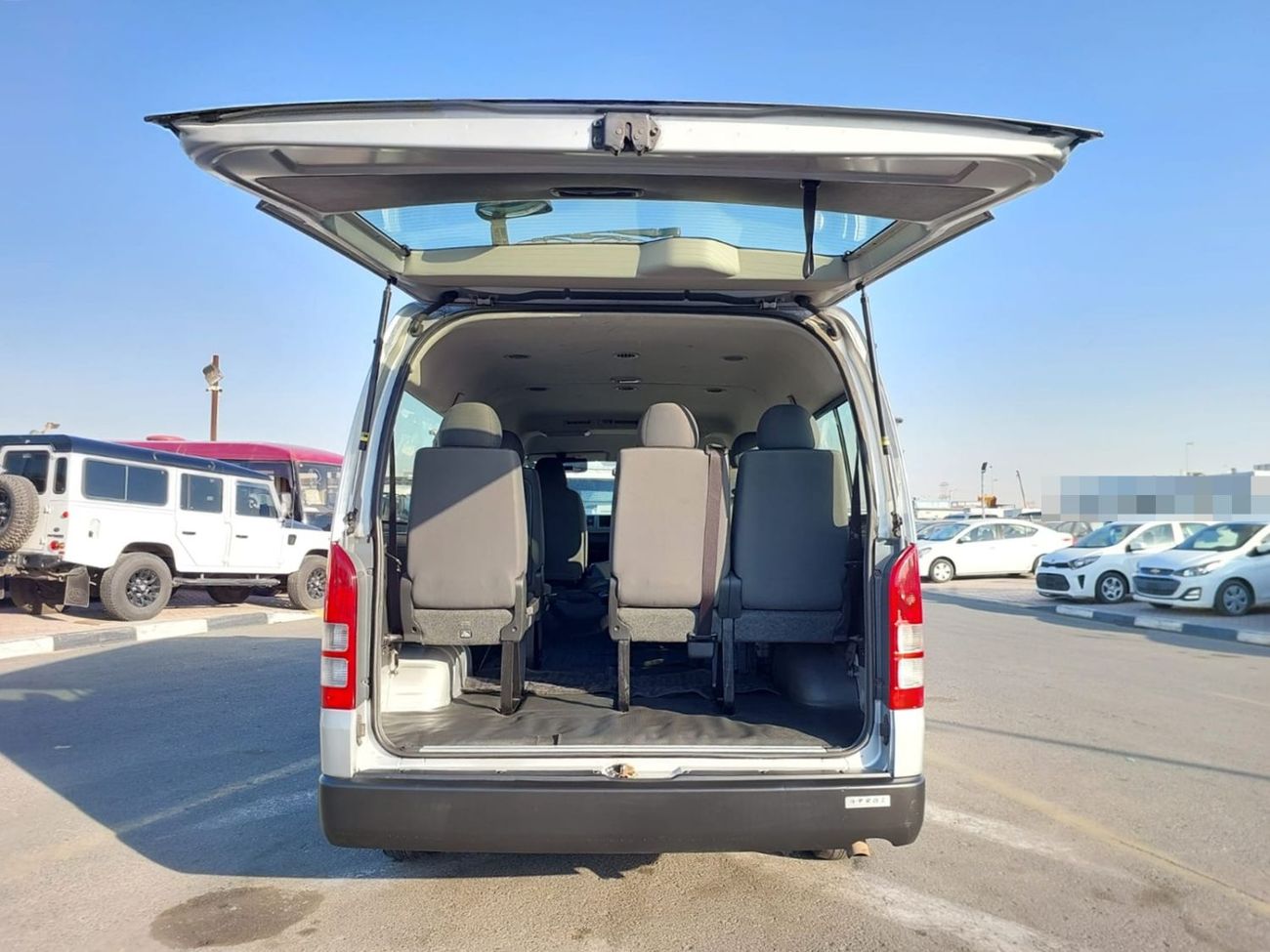 Toyota Hiace TOYOTA HIACE COMMUTER VAN RHD 2013 MODEL 2.7 L PETROL AUTOMATIC(PM32888)