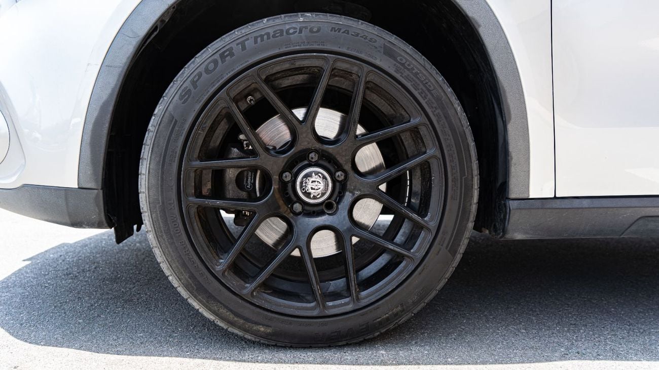 مرسيدس بنز GLA 250 AMG
