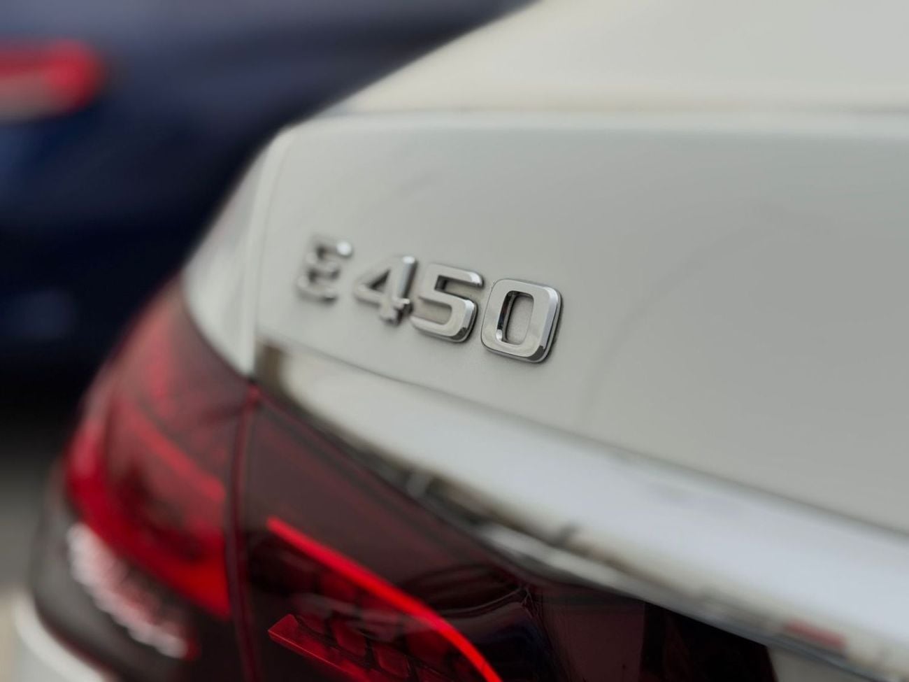 Mercedes-Benz E 450 MERCEDES  E450 hybrid 2022 full option