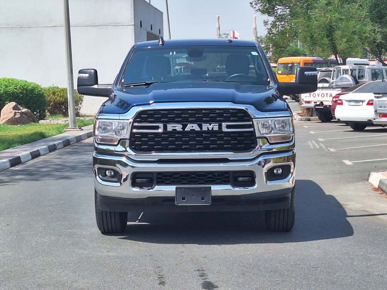 رام 2500 2024 RAM 2500 BIG HORN 6.4L V8 HEMI
