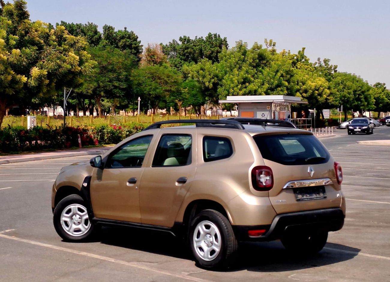 Renault Duster SE 1.6L 500-Monthly l GCC l Cruise, Camera, GPS l Accident Free