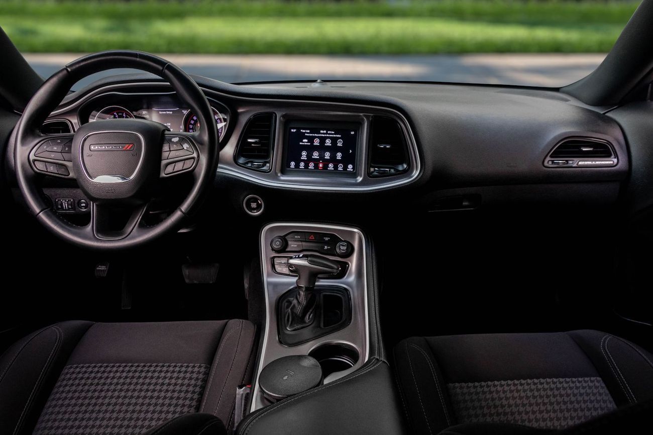 Dodge Challenger V6 SXT | 2,056 P.M  | 0% Downpayment | Impeccable Condition!