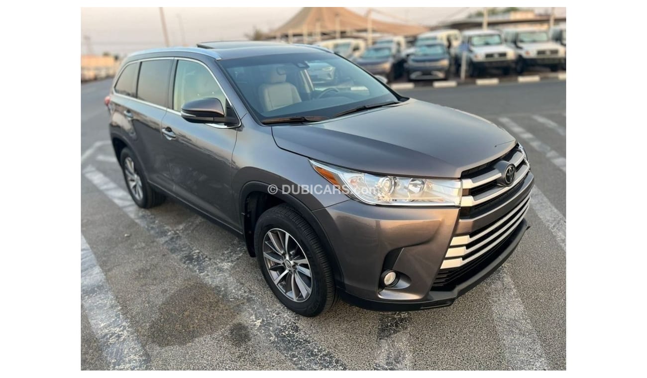Toyota Highlander *Offer*2019 Toyota Highlander XLE 3.5L V6 Full Option - UAE PASS