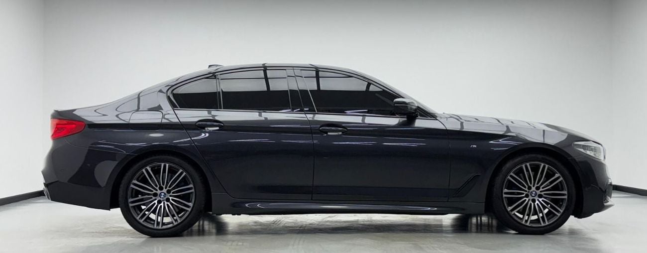 BMW 530i M-kit 2020 BMW 530i M-Kit, Warranty, Full BMW Service History, Excellent Condition, GCC