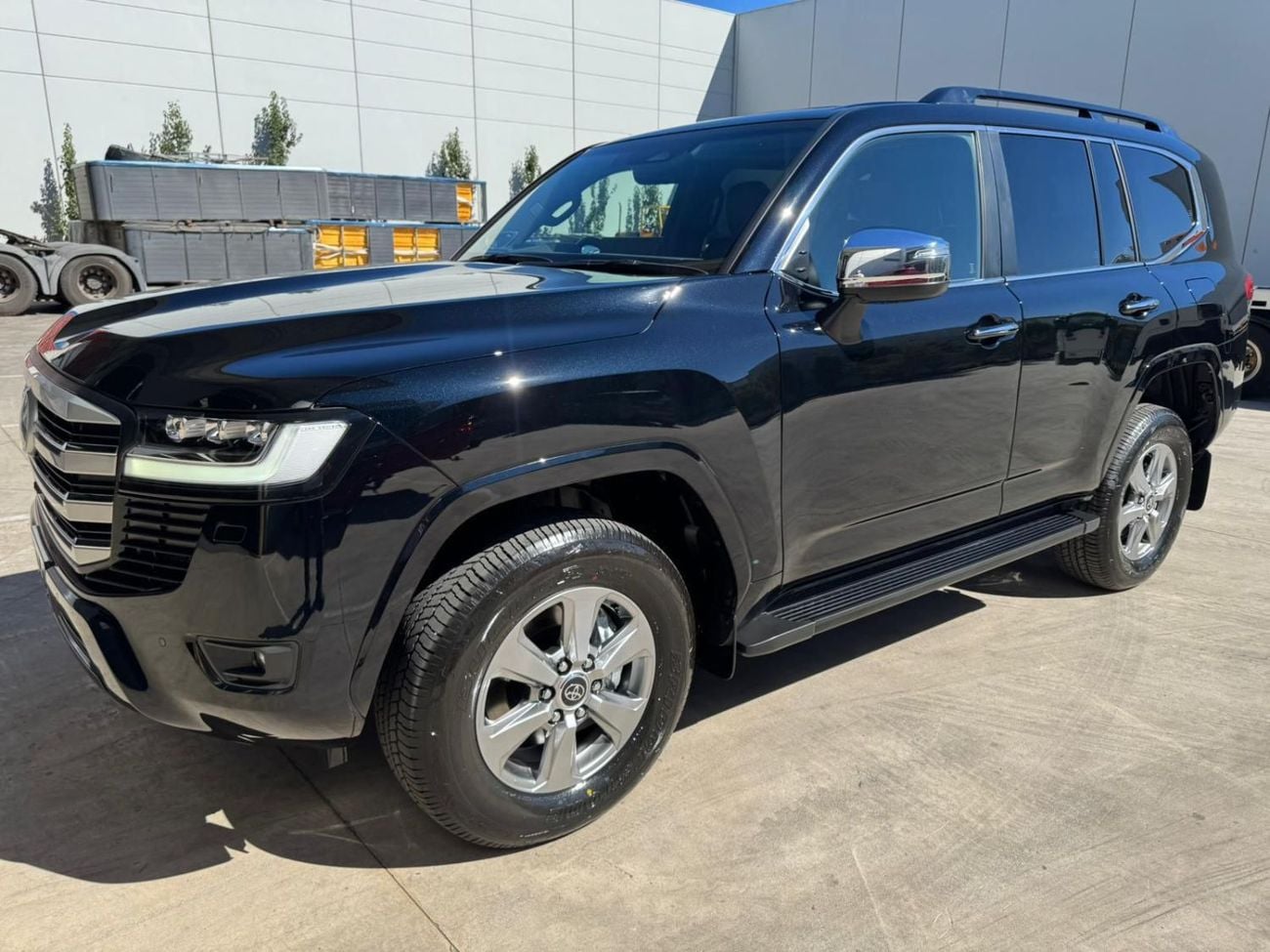 تويوتا لاند كروزر Sahara 3.3L Diesel Twin Turbo 7 Seater