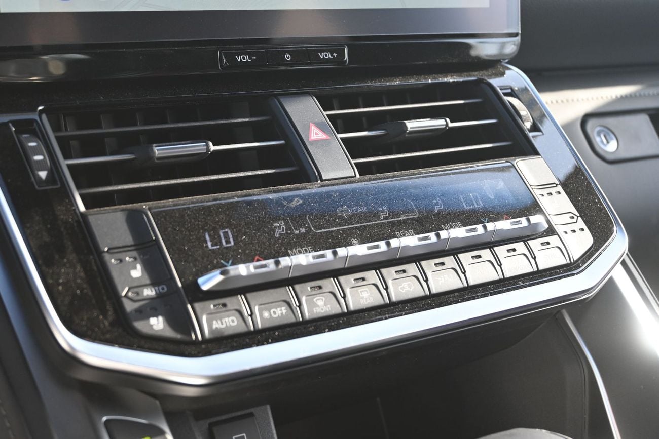 تويوتا لاند كروزر Toyota Land Cruiser VX 3.5L Twin Turbo, V6, 4WD, Model 2026