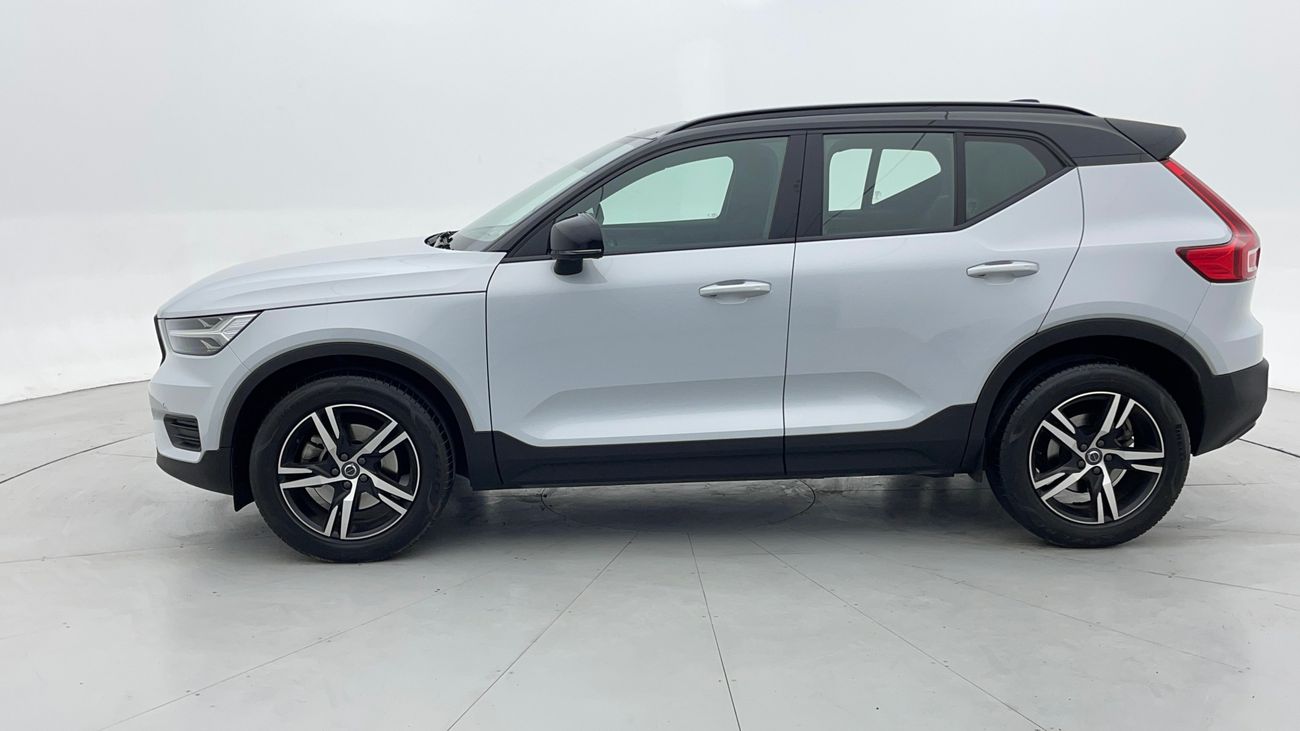 Volvo XC40 T4 R DESIGN 2 | Zero Down Payment | Free Home Test Drive