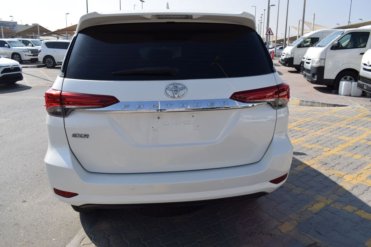 Toyota Fortuner Toyota Fortuner EXR 2.7L (160 HP), model:2019. Excellent condition