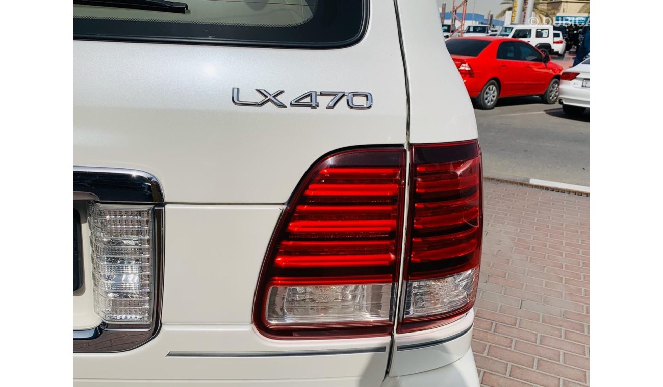 لكزس LX 470 .