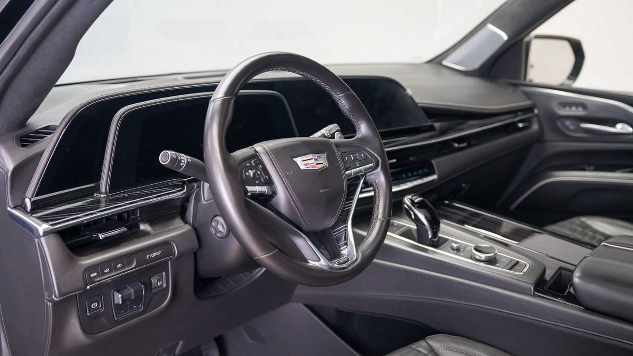 Cadillac Escalade Escalade-V 6.2L | AED 6,579 PM | Warranty April 2027 -Service April 2028 | GCC