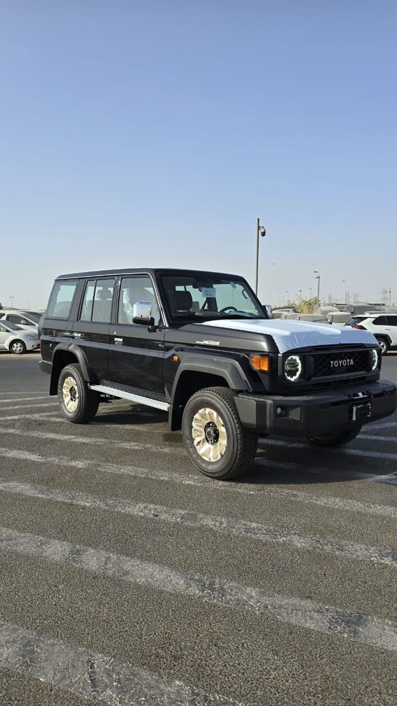 Toyota Land Cruiser 70 HT VXR 4.0L HARDTOP 5 DOORS