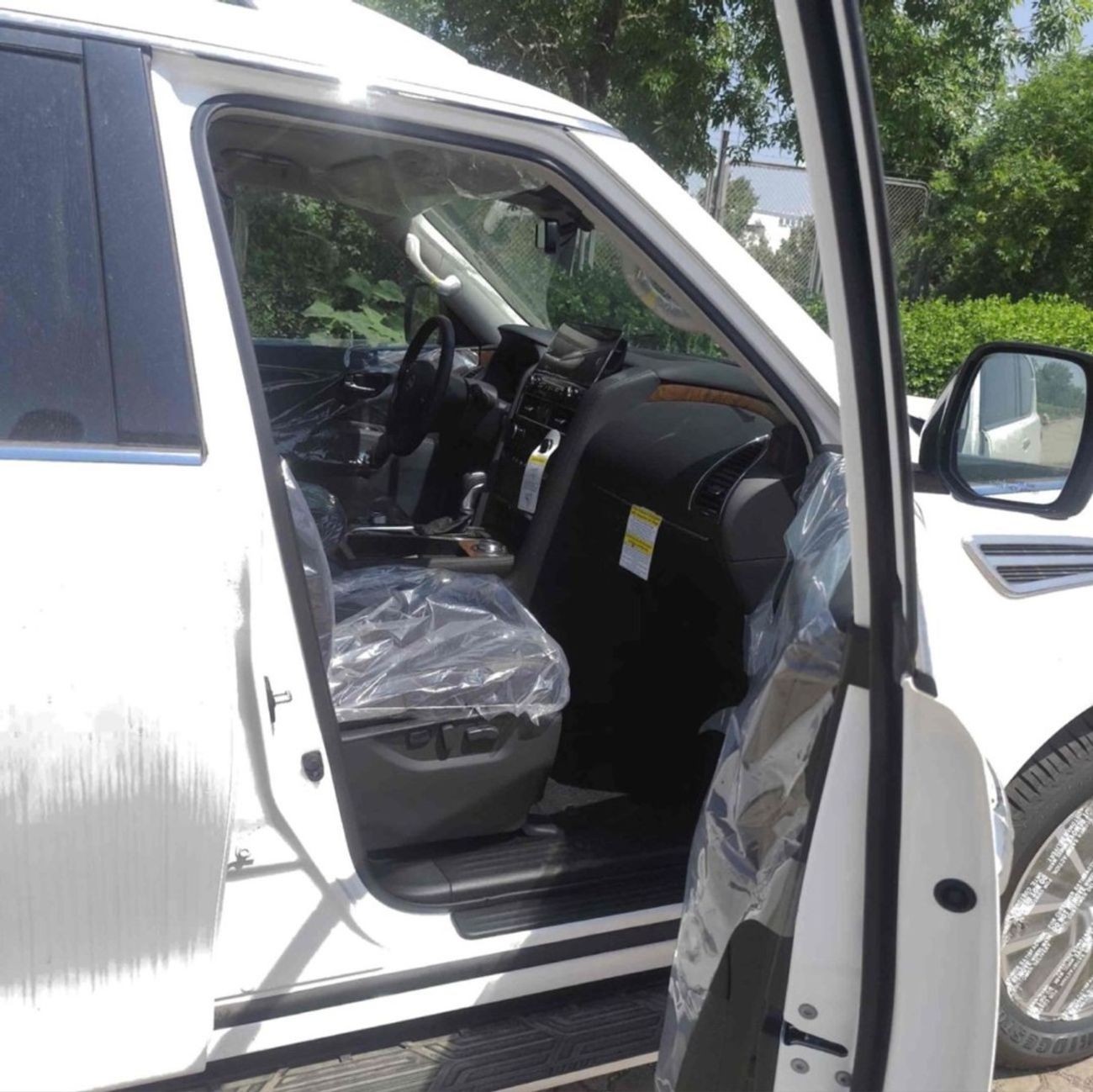 Nissan Armada NISSAN ARMADA SL VVEL V8 5.6L 400HP