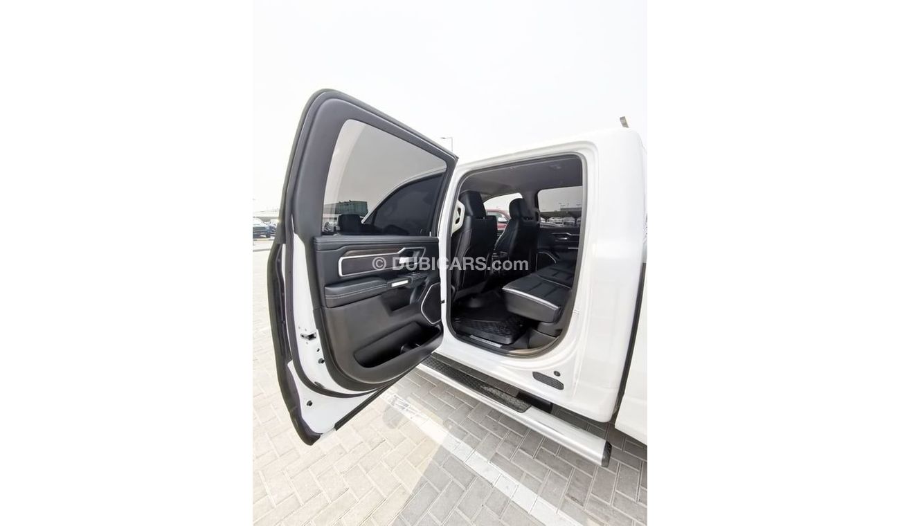 رام 1500 Dodge RAM Laramie - 2022 - White