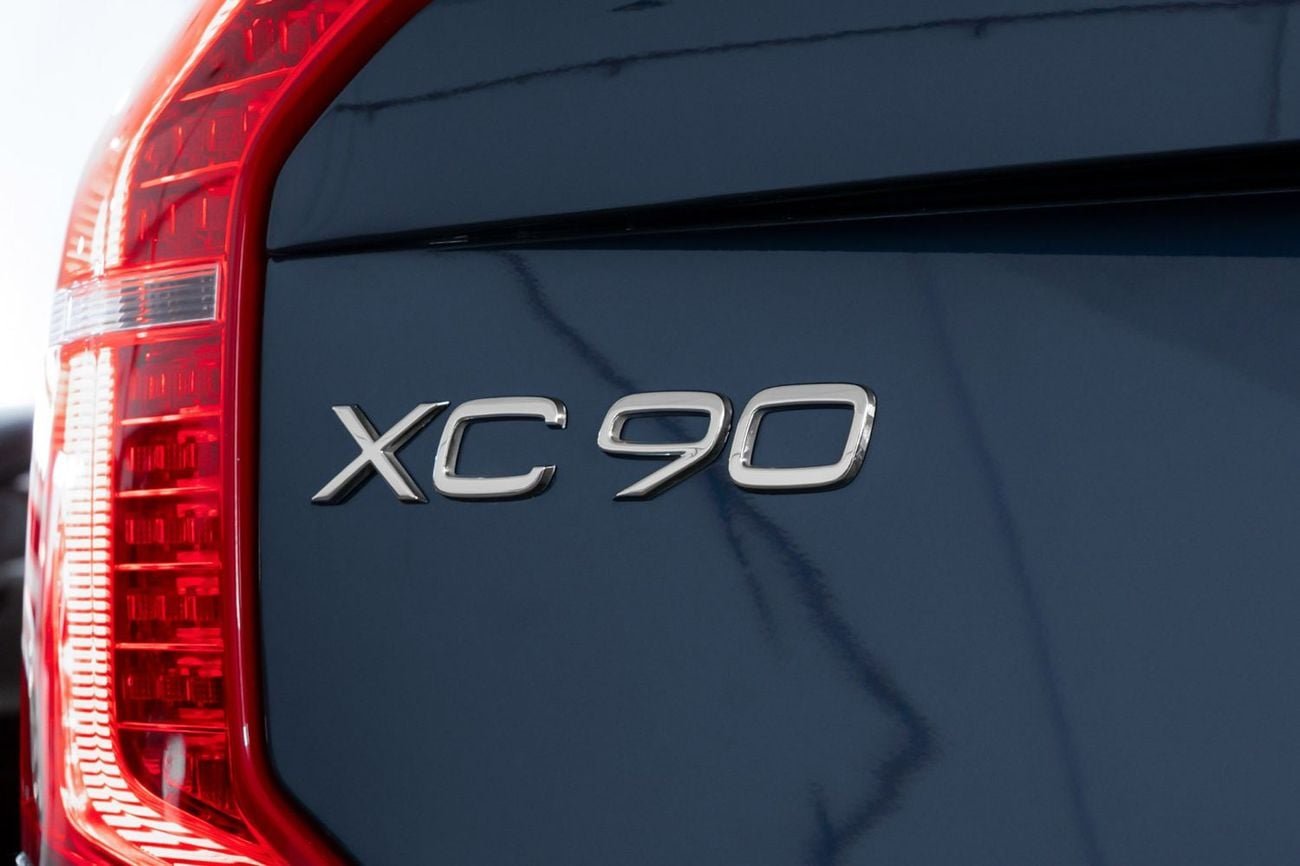 فولفو XC 90 2026 Volvo XC90  B6 Ultimate Bright AWD / Full-Service History / Volvo Warranty