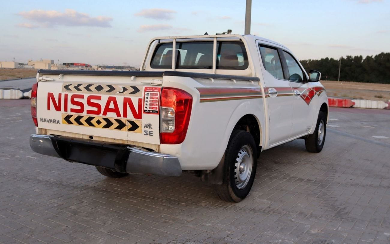 نيسان نافارا نيسان نافارا - خليجى - 2022 - بدون حوادث - محرك 2.5 - 2WD- دفع خلفى- بحاله ممتازه