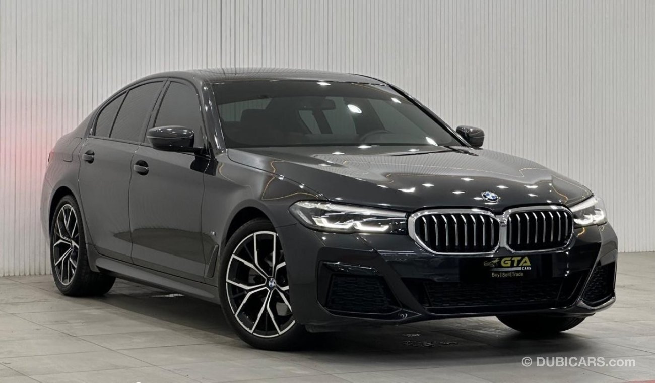 بي أم دبليو 520i M Sport Comfort 2022 BMW 520i M-Sport, May 2027 BMW Warranty + Service Pack, Full Options, Low Kms