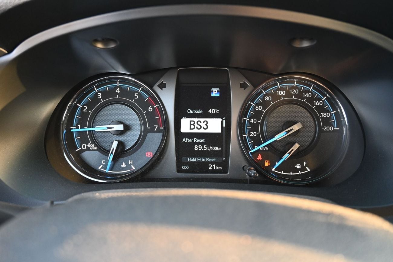 Toyota Hilux Toyota Hilux Adventure 4.0L V6, Petrol, 4WD, Pickup, Model 2026