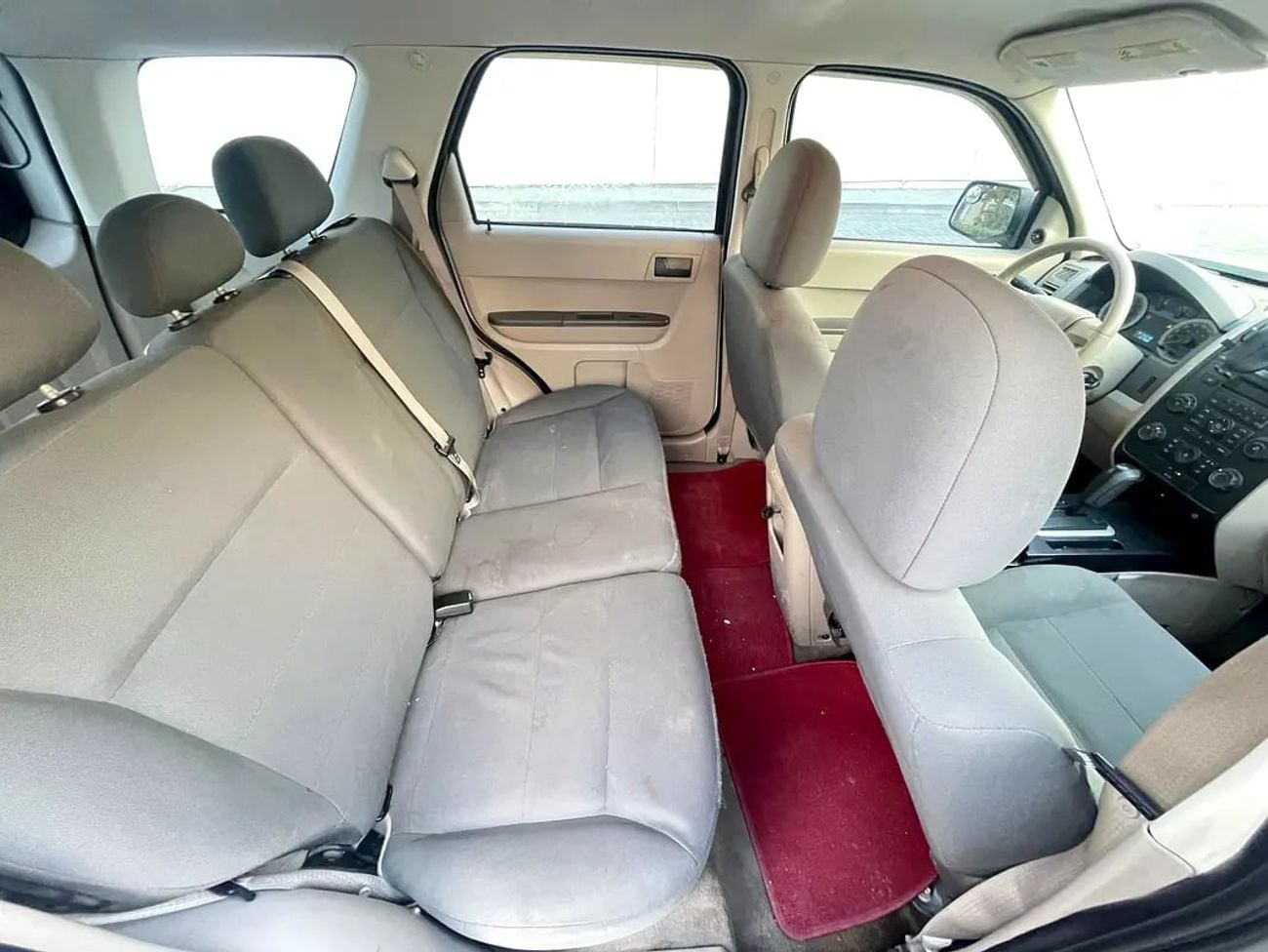 Ford Escape XLT | 2.5L 4-CYLINDERS | | GCC | LOW MILAGE | WELL MAINTAINED