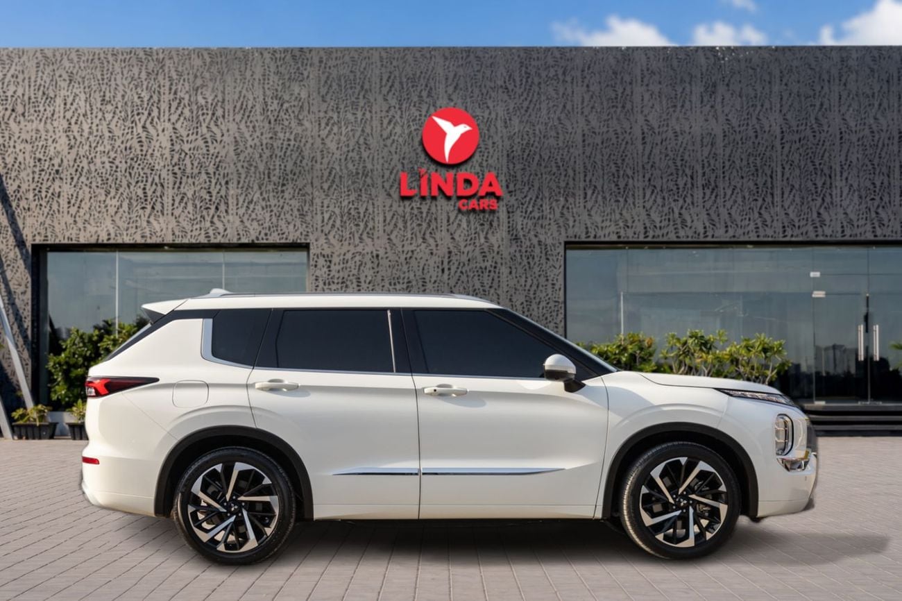 Mitsubishi Outlander PREMIUM LAUNCH EDITION Mitsubishi Outlander Limited Edition (7SEATER) 2023 GCC | Agency Warranty | S
