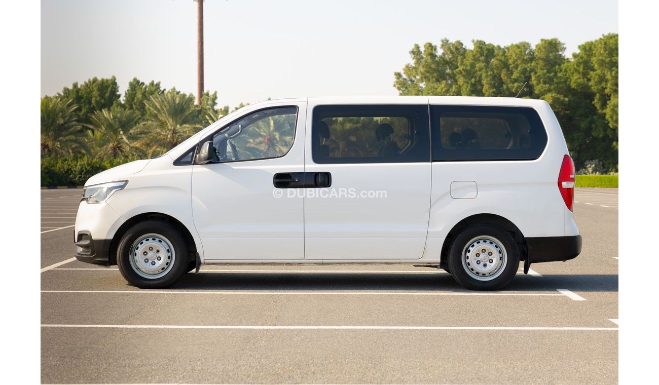 هيونداي H-1 Std 2019 12 Executive Seats Fully Automatic - 2.4L, 4cyl Petrol A/T | GCC Specs | Book Now