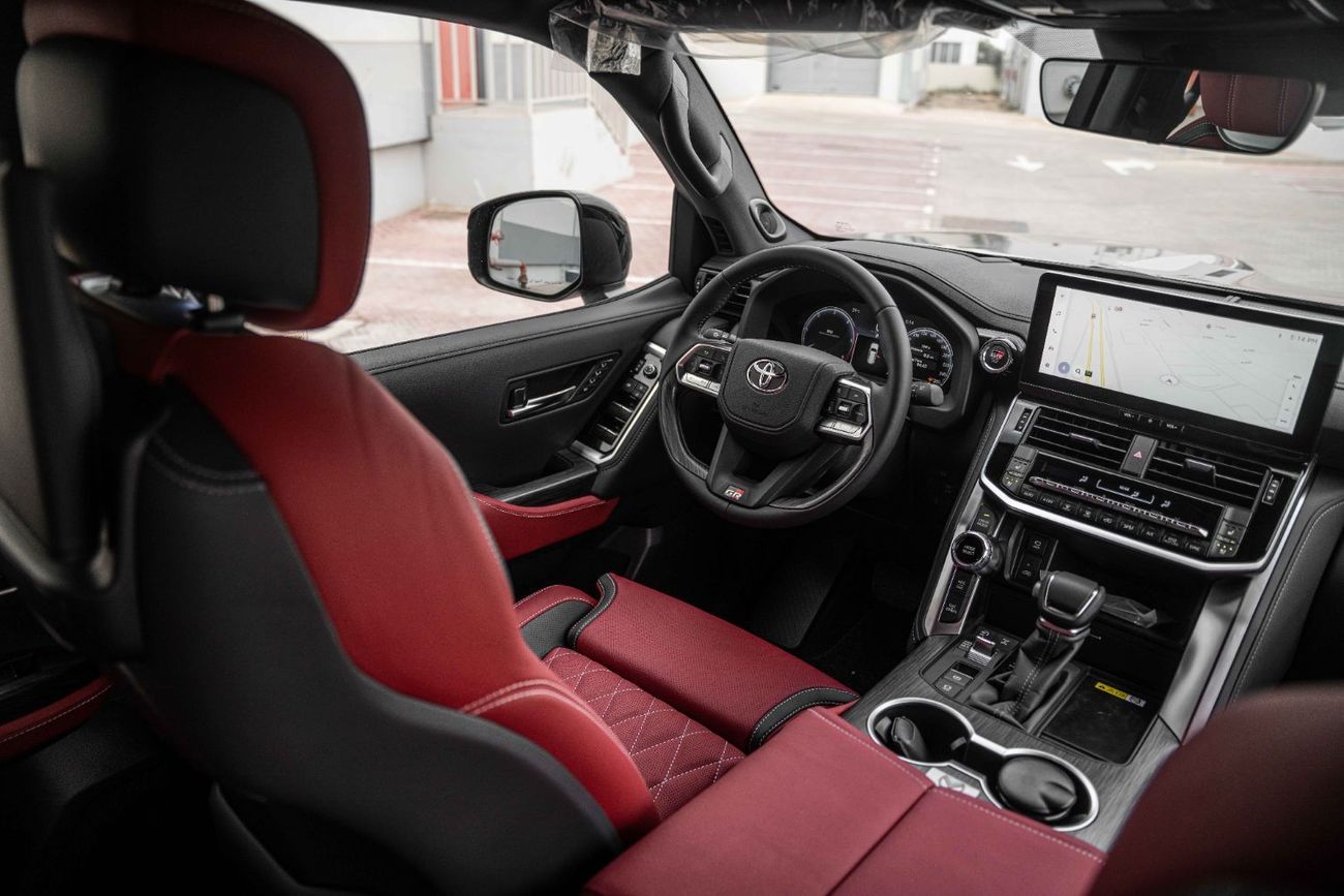 تويوتا لاند كروزر GR-S 3.3L DIESEL A/T WITH MBS VIP AUTOBIOGRAPHY SEAT AND ROOF STAR LIGHT