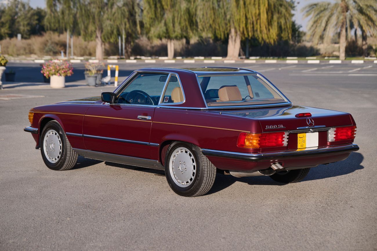 Mercedes-Benz SL 560 - 23,000 Original Kilometres