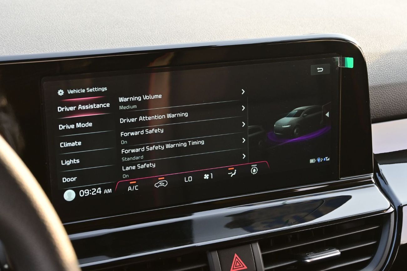 Kia Seltos Kia Seltos 1.5L Petrol, Color White, Model 2025