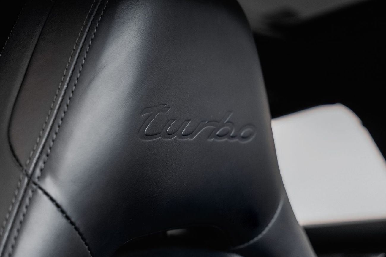 Porsche Panamera Turbo Sport Turismo 4.0L AWD