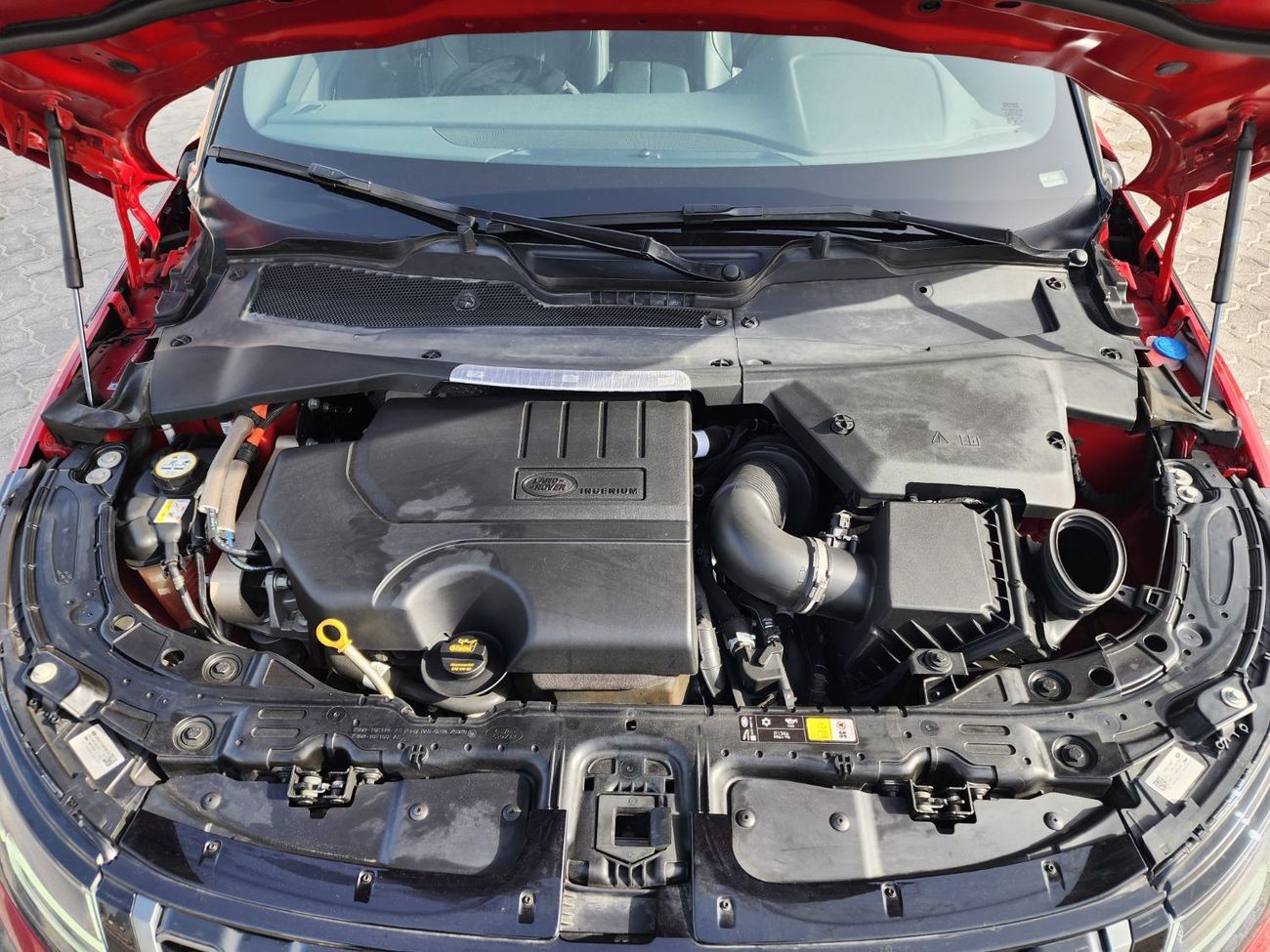 لاند روفر رانج روفر إيفوك P200 R-Dynamic SE 2.0L