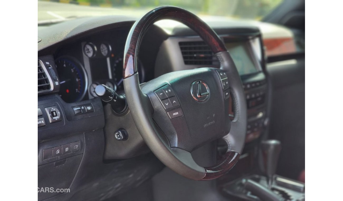 Lexus LX 570