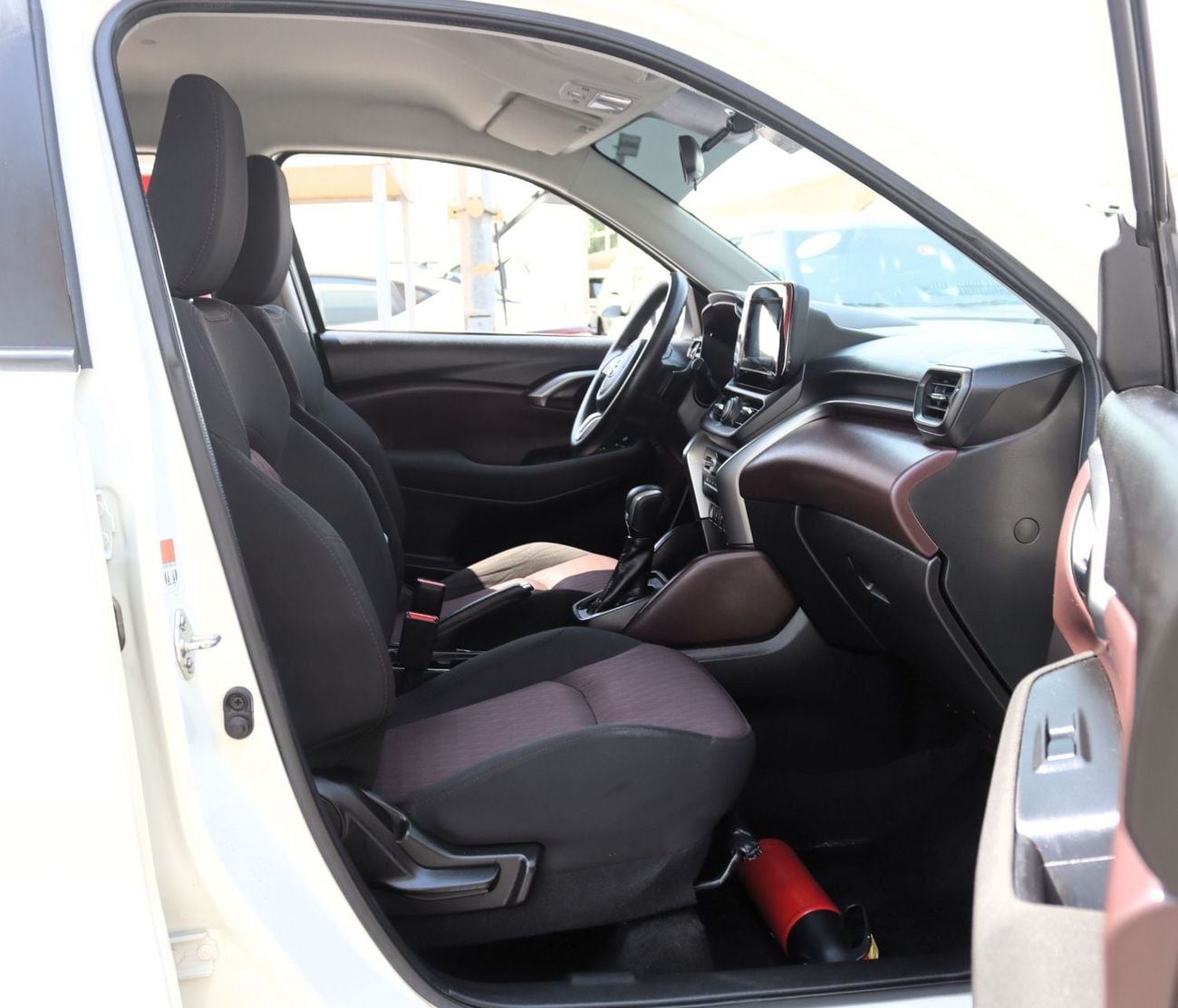 Toyota Urban Cruiser GLX ACCIDENTS FREE - GCC -PERFECT CONDITION INSIDE OUT - ORIGINAL PAINT - ENGINE 1500 CC