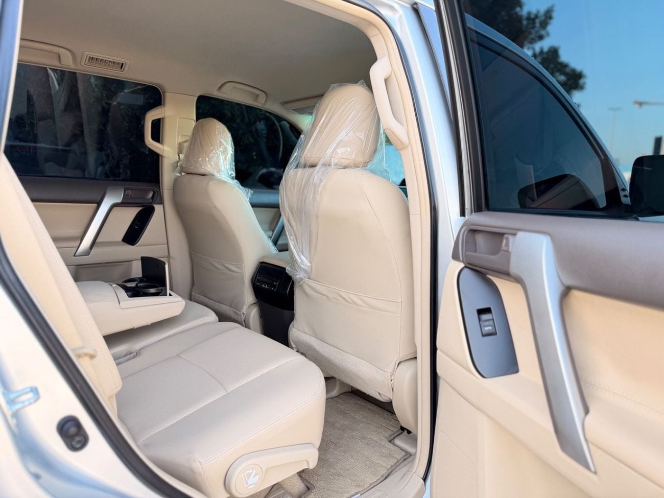 تويوتا برادو GXR 2.7L (160 HP) 4WD