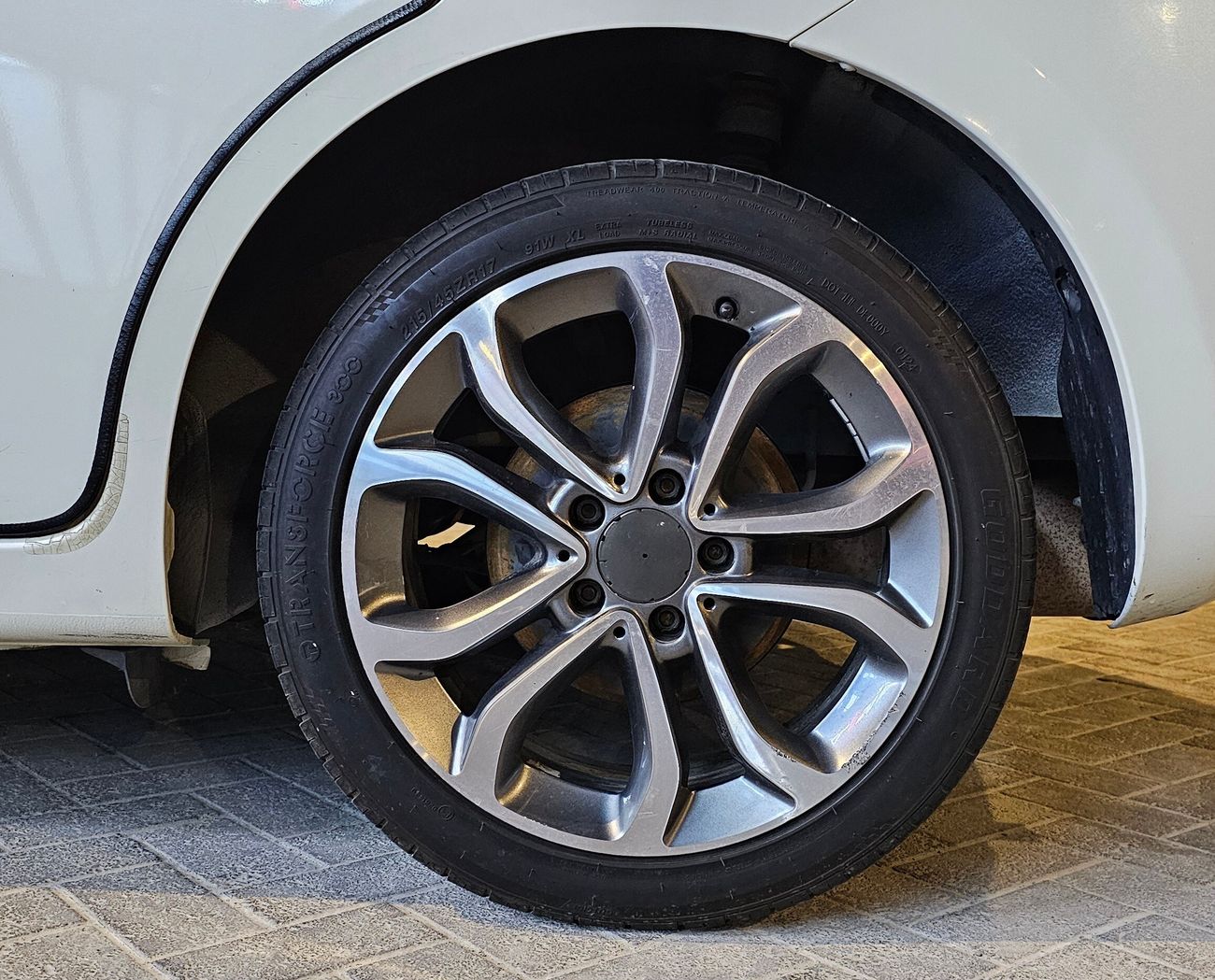 Nissan Tiida Nissan tiida 2015 GCC 1.6