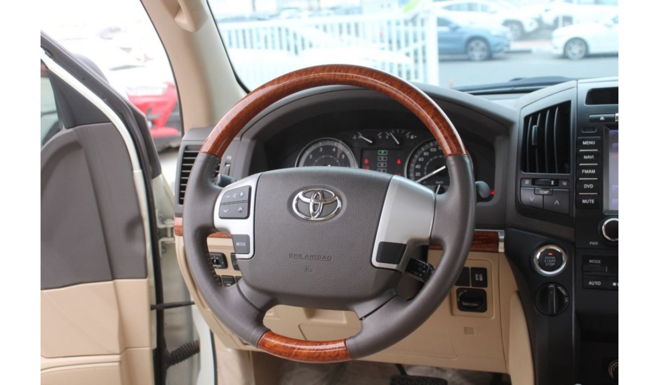 Toyota Land Cruiser GXR 4.6 Al Futtaim V8 Low KM