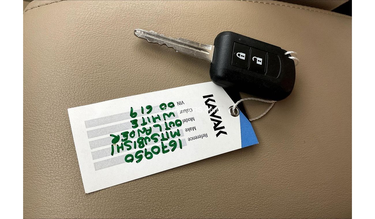 Mitsubishi Outlander GLX Midline