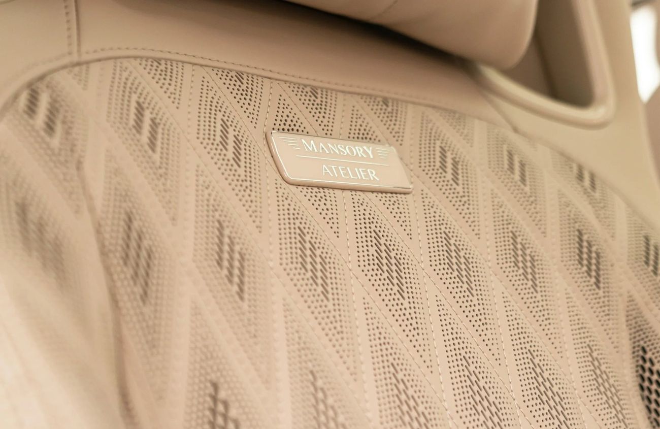 Mercedes-Benz G 63 AMG 4.0L V8 Twin-Turbocharged Engine