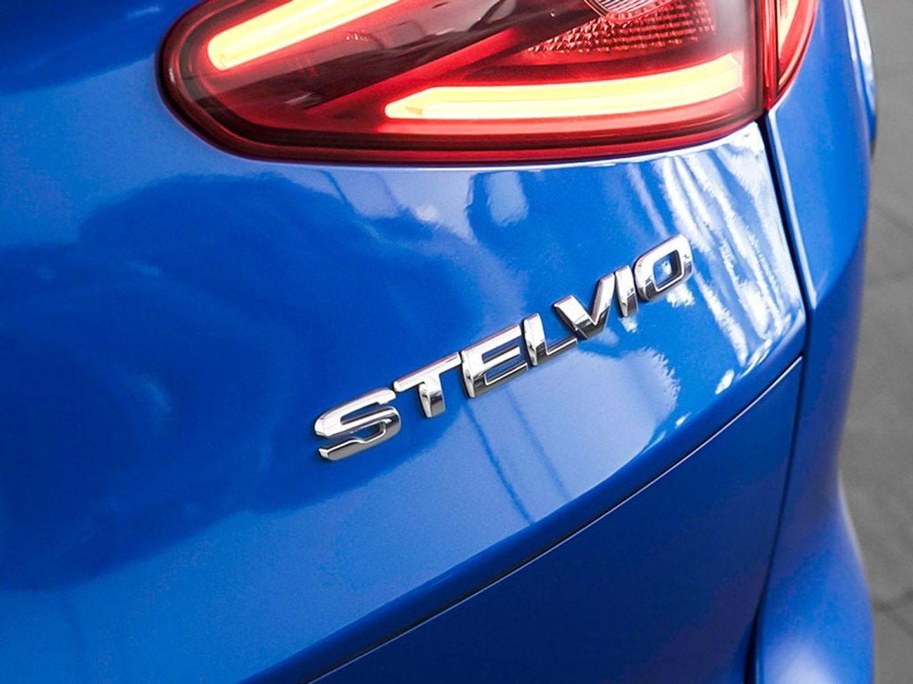 Alfa Romeo Stelvio Quadrifoglio 2.9L (503 HP)