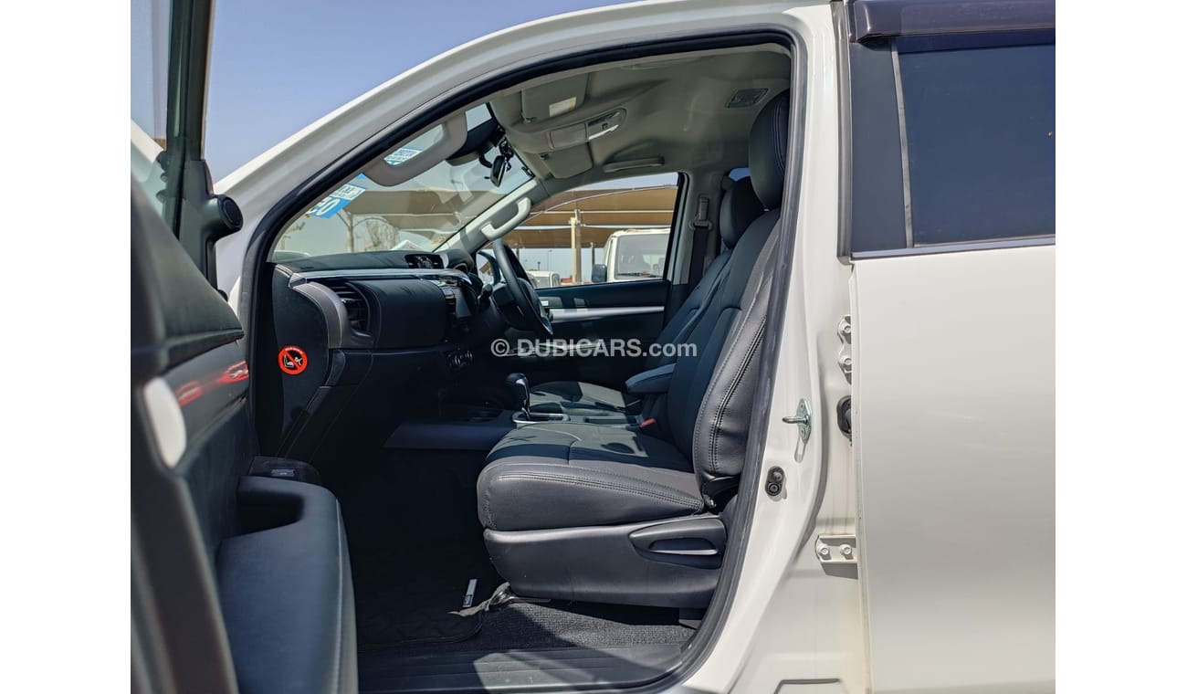 Toyota Hilux GUN 125 / V4 / 2.4L DSL / A/T / DVD / BACK MONITOR / RHD