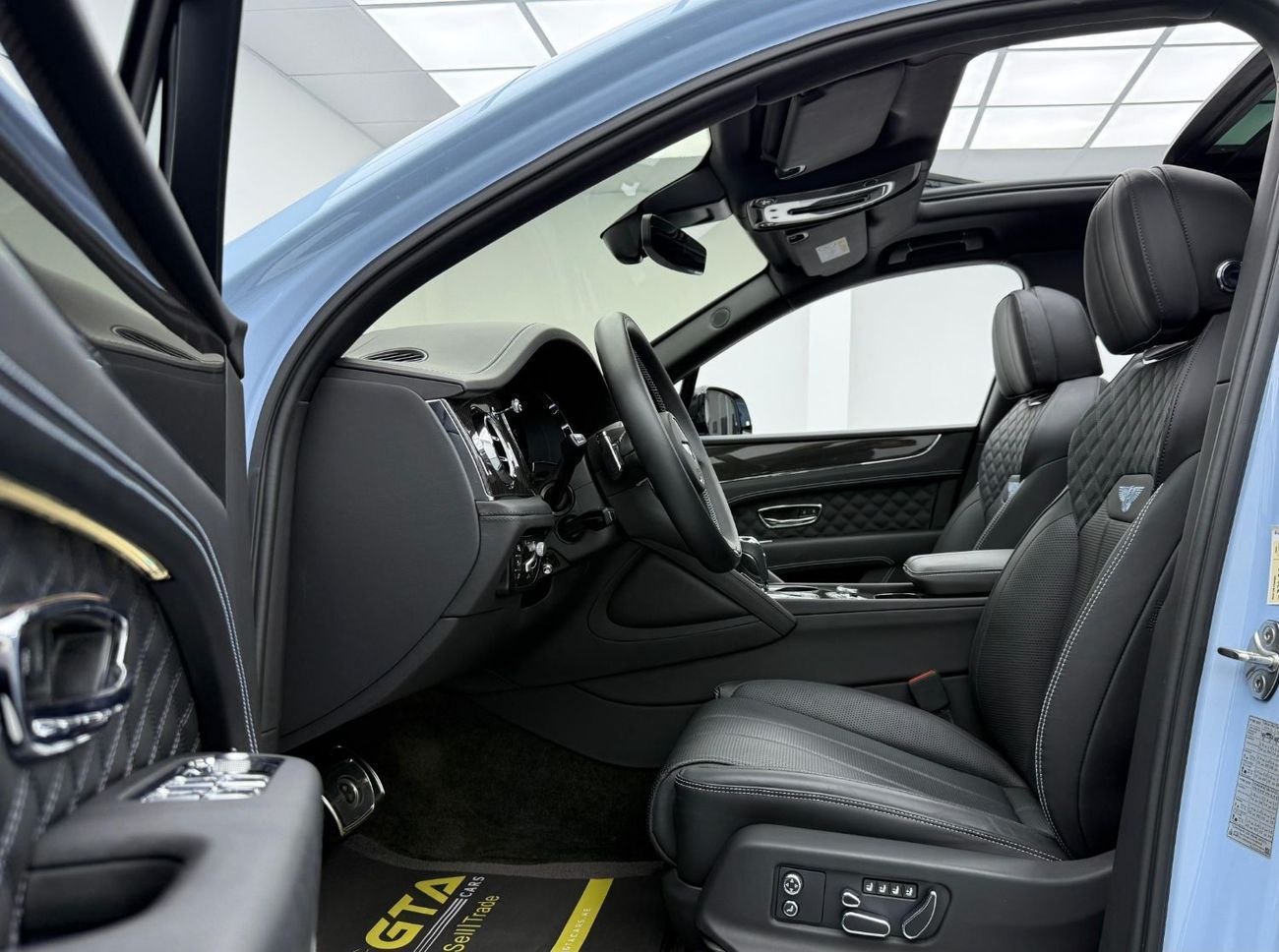 Bentley Bentayga 2023 Bentley Bentayga V8, Warranty, Full Service History, Low Km, Excellent Condition, European