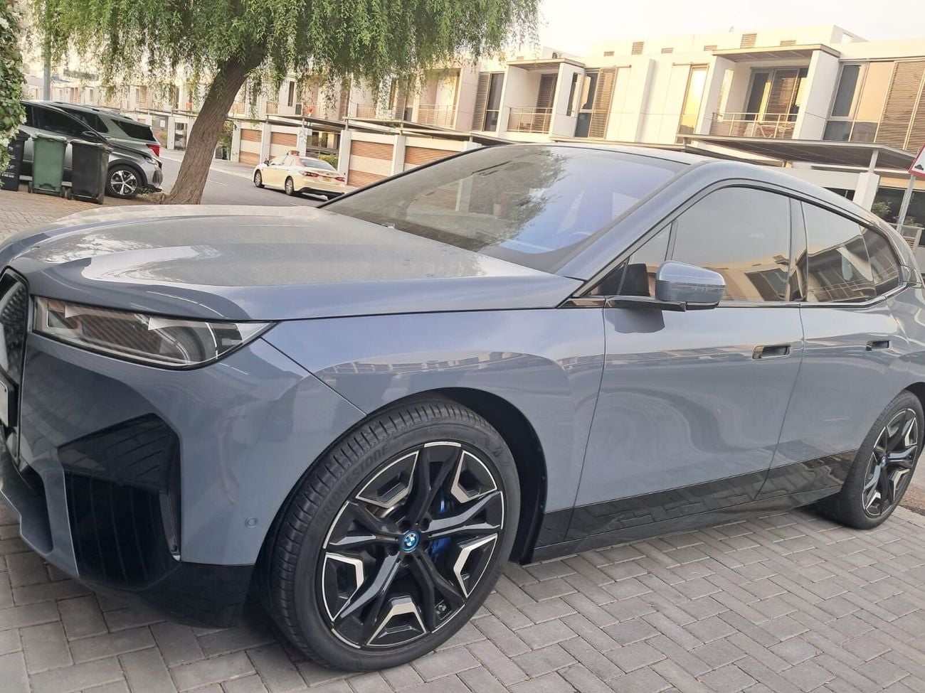 بي أم دبليو iX XDRIVE50