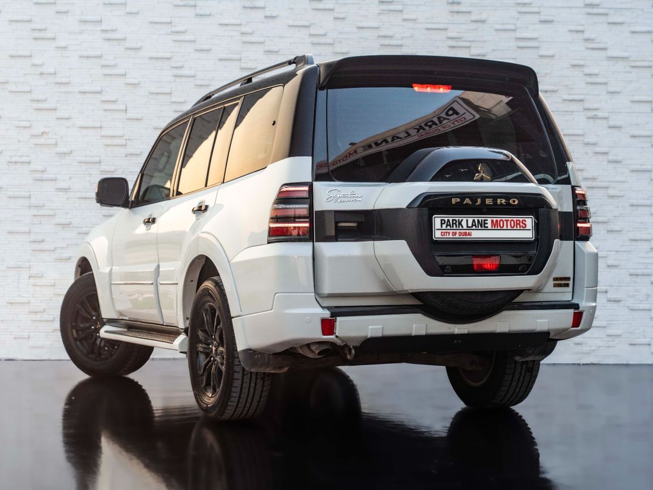 Mitsubishi Pajero 3.8L V6 Signature Edition