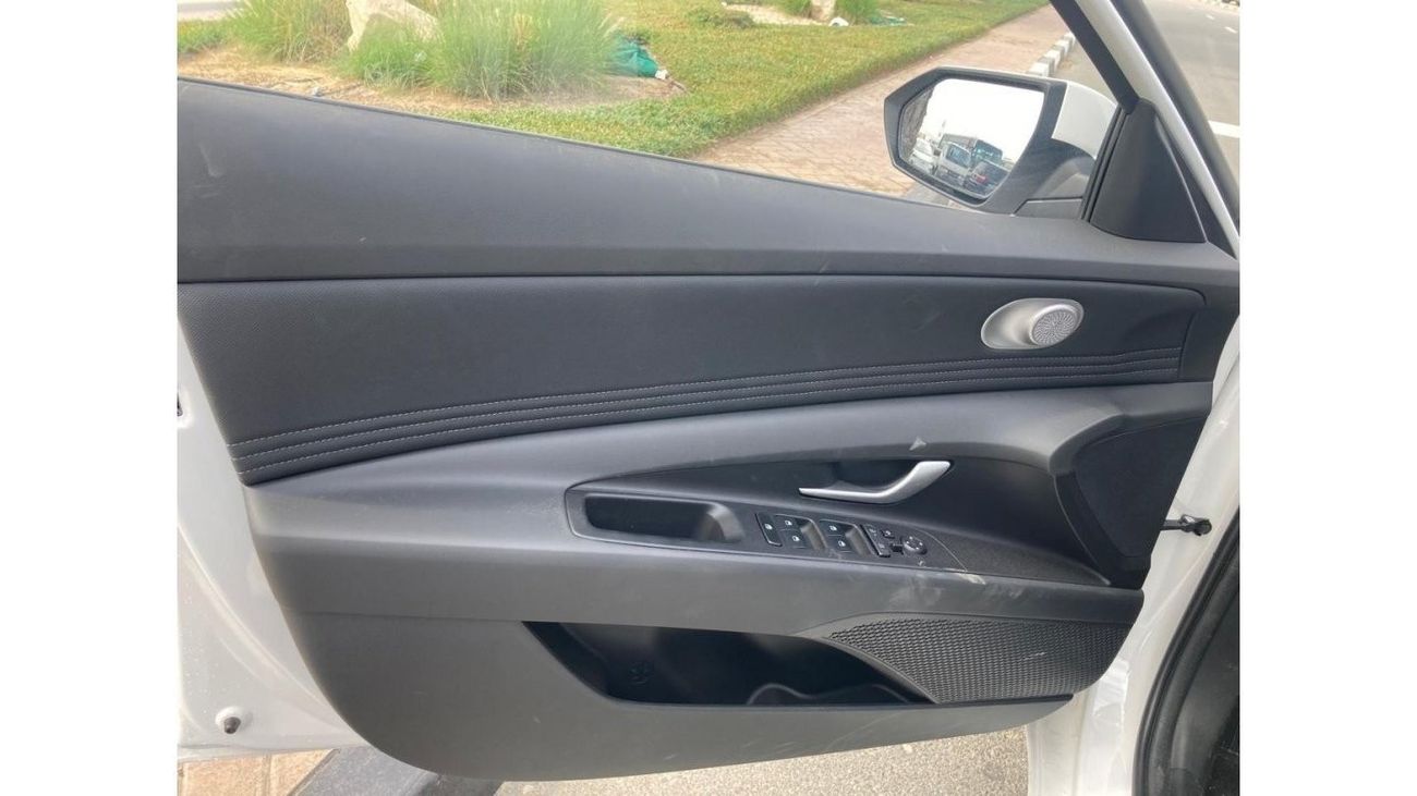 Hyundai Elantra HYUNDA ELENTRA 1.5L MY2024