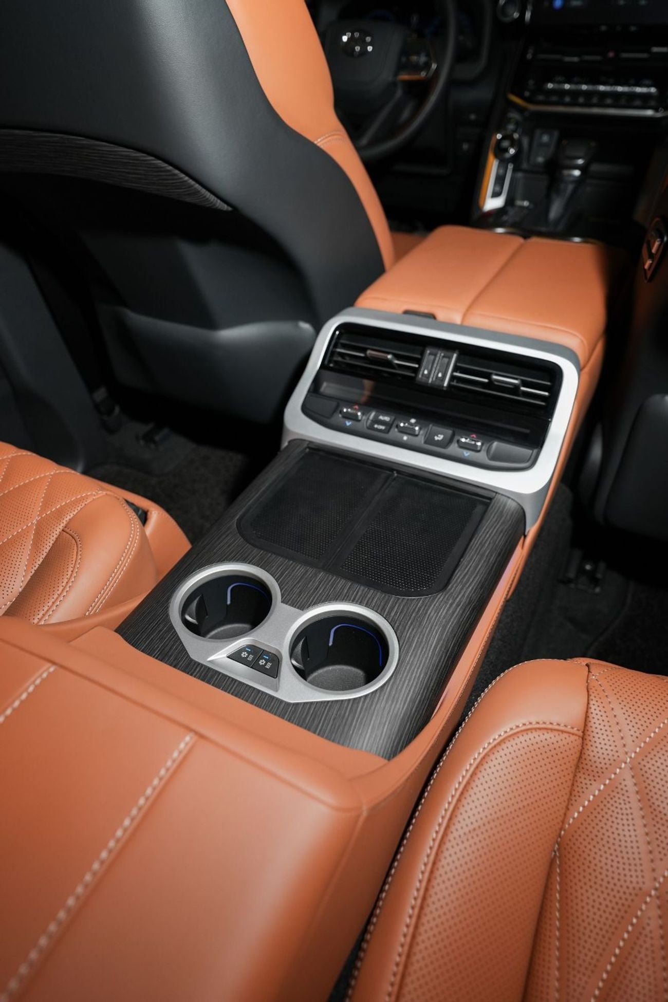 Toyota Land Cruiser LC300 3.3L DIESEL VX OFFROAD SPECIAL  EDITION WITH MBS AUTOBIOGRAPHY VIP MASSAGE SEATS