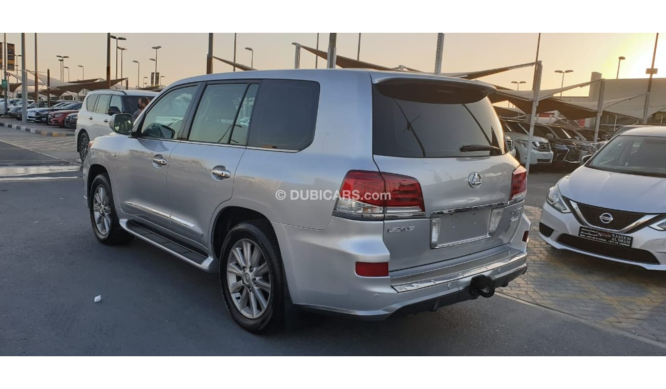 Lexus LX570 V8 full options upgrade 2015