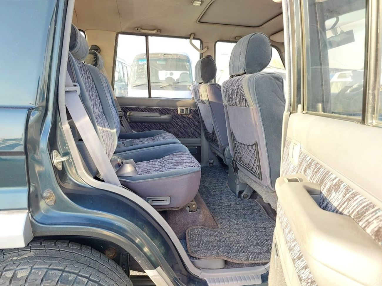 تويوتا لاند كروزر TOYOTA LAND CRUISER PRADO SUV RHD 1993 MODEL 3.0 L DIESEL AUTOMATIC(PM09894)