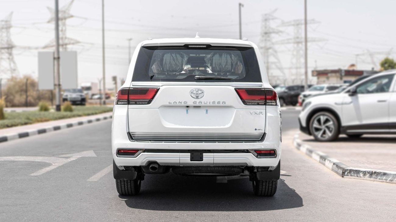 Toyota Land Cruiser 2025 Toyota Land Cruiser 300 VXR 3.5L AT Hybrid (White-Red)