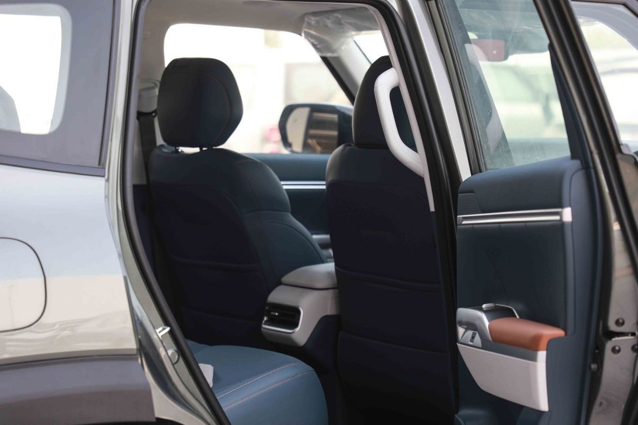 تشنجان ديبال جي 318 2024 Changan Deepal G318 Air Suspension - Plug-in Hybrid - Green inside Blue | Export Price