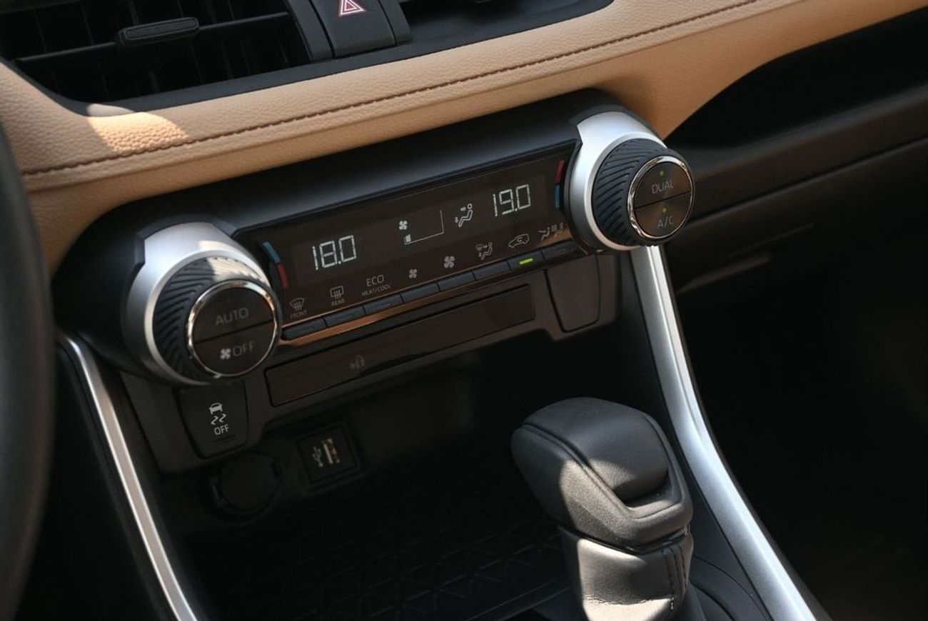 تويوتا راف ٤ Toyota Rav4 2.0L CVT Petrol AWD, Model 2024, Color Silver